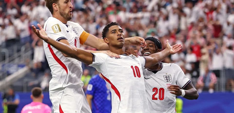 Clasificación de poder en el Mundial: Quedan solo cuatro equipos