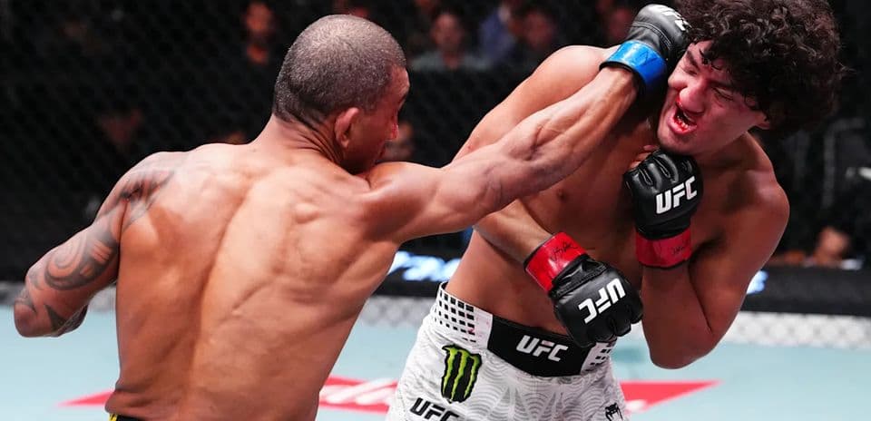 Raul Rosas Jr. recuerda el aterrador final en UFC Vegas 121 contra Raoni Barcelos: No sabía si había muerto
