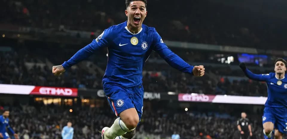 Chelsea fija plazo a Manchester City para el fichaje de Enzo Fernández por £120 millones