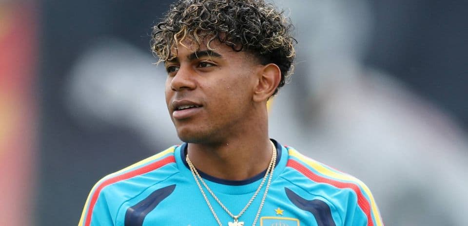 Tottenham Cierra Acuerdo Personal para Fichar a Savinho, Comparado con Lamine Yamal
