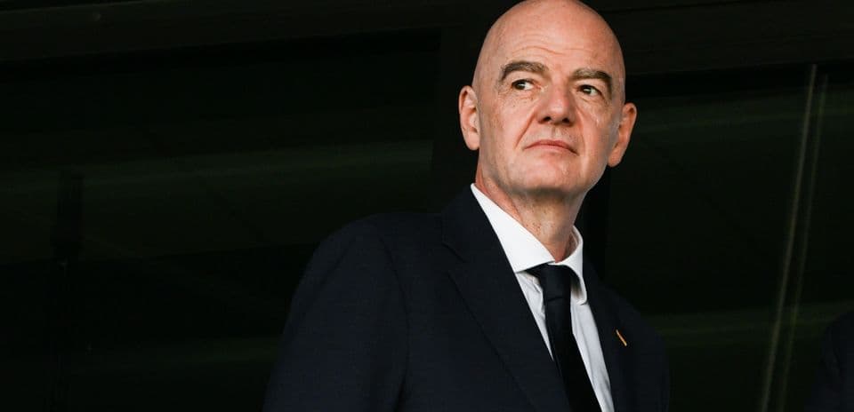 Rui Pinto acusa a Gianni Infantino de proteger a Man City y PSG en caso FFP