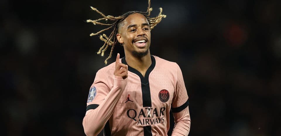 Luis Campos confirma que la ventana de transferencias del PSG continúa activa ante interés de Liverpool por Barcola y Mbaye