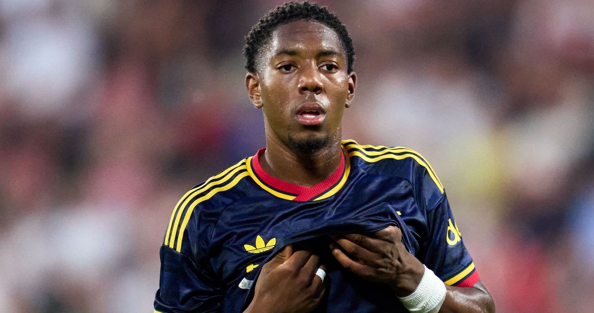 Liverpool podría interceptar interés de Man Utd y Chelsea por el talento de Arsenal Myles Lewis-Skelly