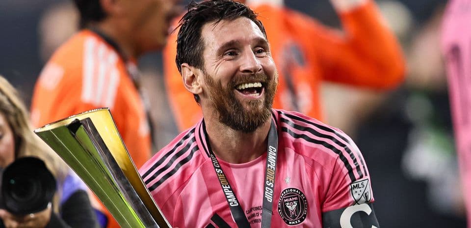 Carolina Holguin pide a Lionel Messi respeto y grandes sueños tras asumir control de Eldense