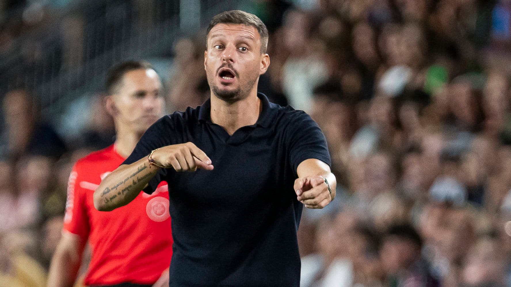 Martin Anselmi revela el audaz plan de Elche para enfrentar a Real Madrid