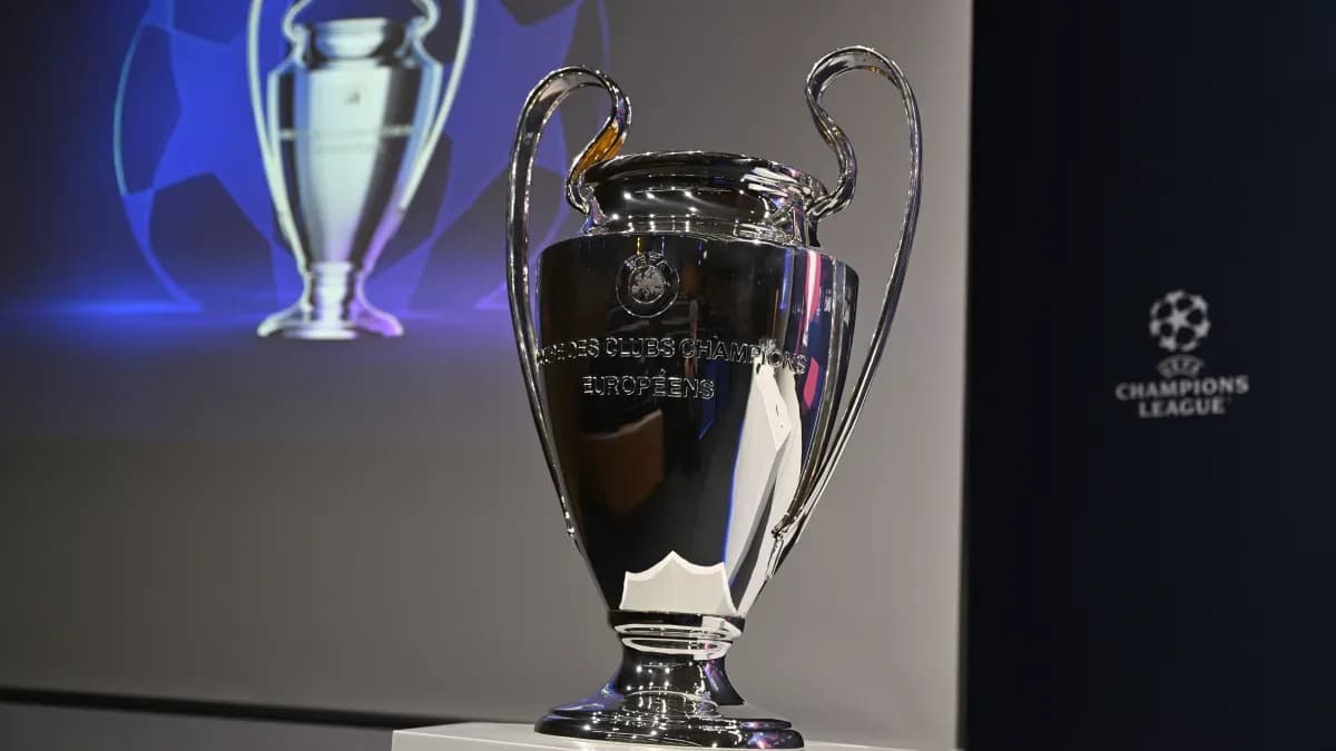 Sorteo y calendario completo de la fase de playoffs de la Champions League 2026/27
