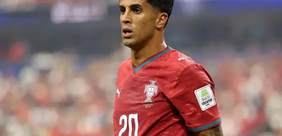 Jugador de Portugal en acción durante un partido Jugador de Portugal en acción durante un partido