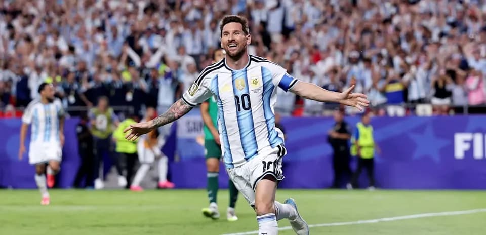 Jugador argentino celebrando un gol en el partido Jugador argentino celebrando un gol en el partido