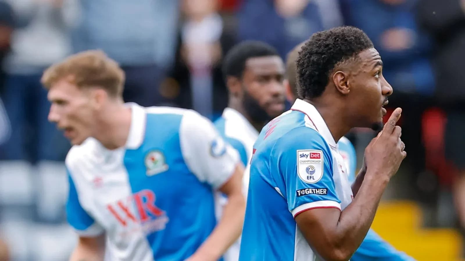 Jugador de Blackburn Rovers celebrando un gol Jugador de Blackburn Rovers celebrando un gol