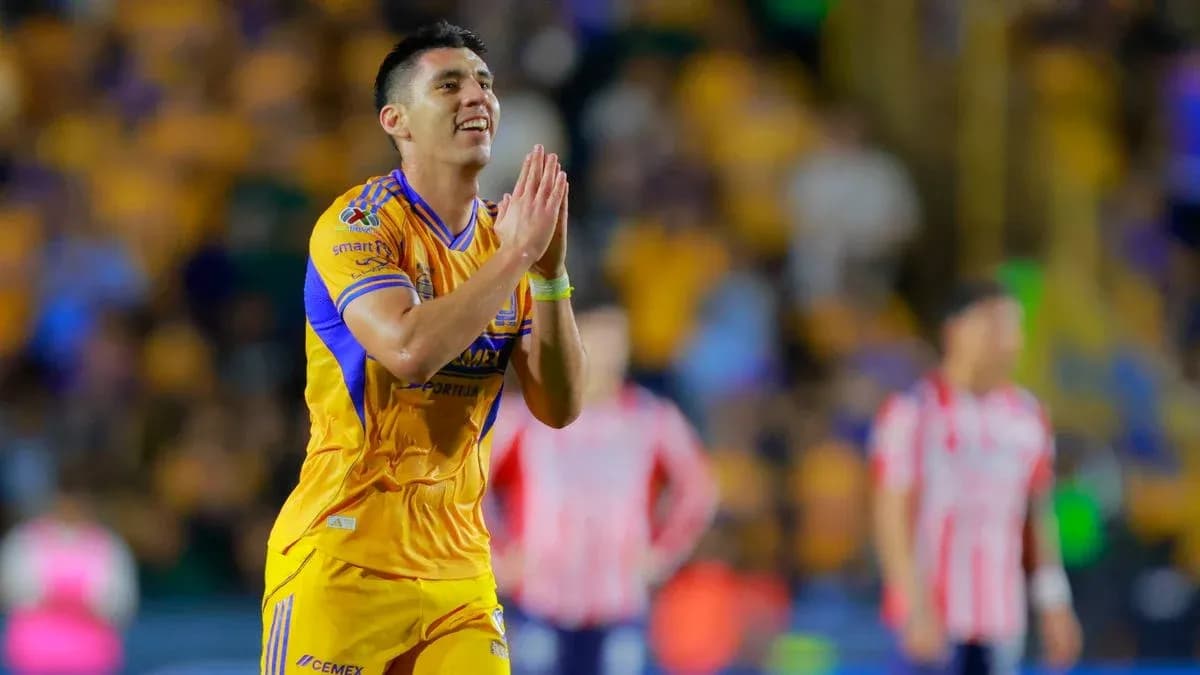 Jugador de Tigres UANL celebrando un gol Jugador de Tigres UANL celebrando un gol