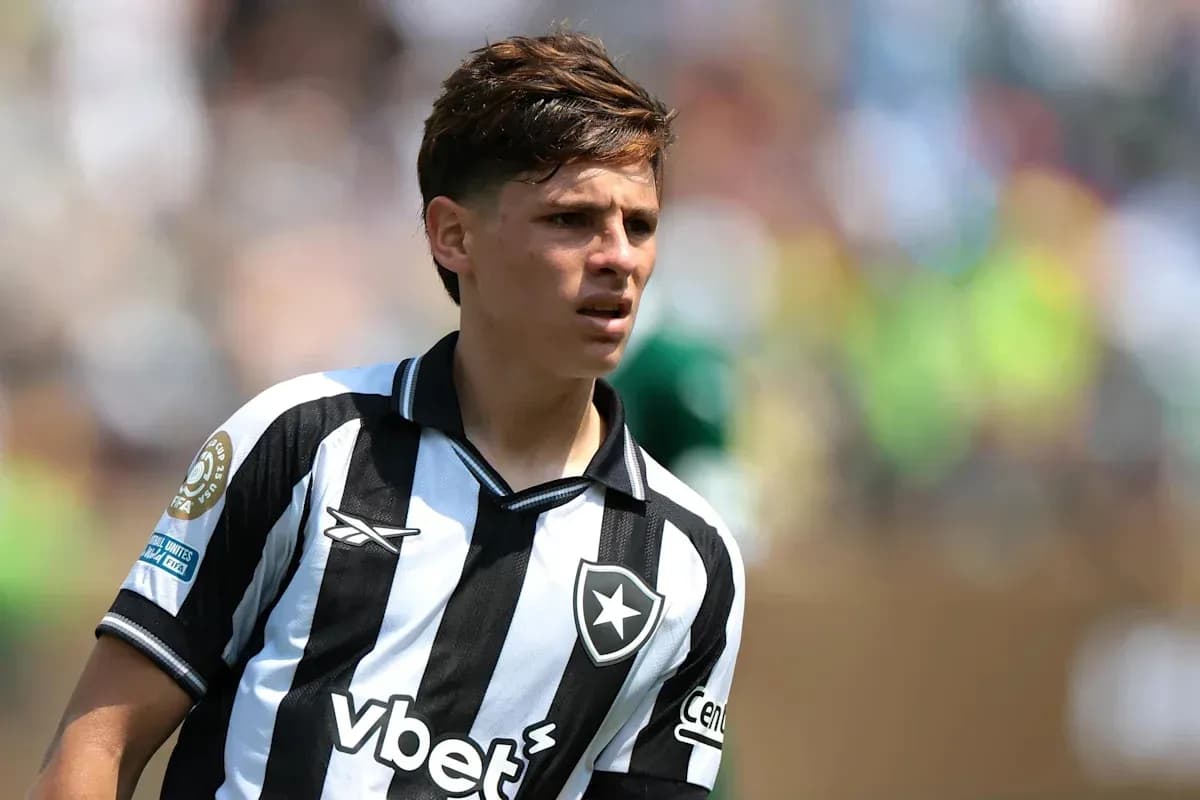 Jugador de Botafogo en el campo durante el partido Jugador de Botafogo en el campo durante el partido