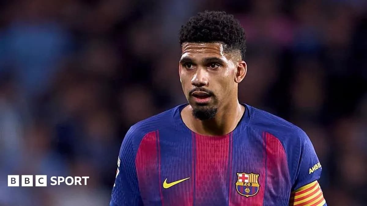 Jugador de Barcelona en acción durante un partido Jugador de Barcelona en acción durante un partido