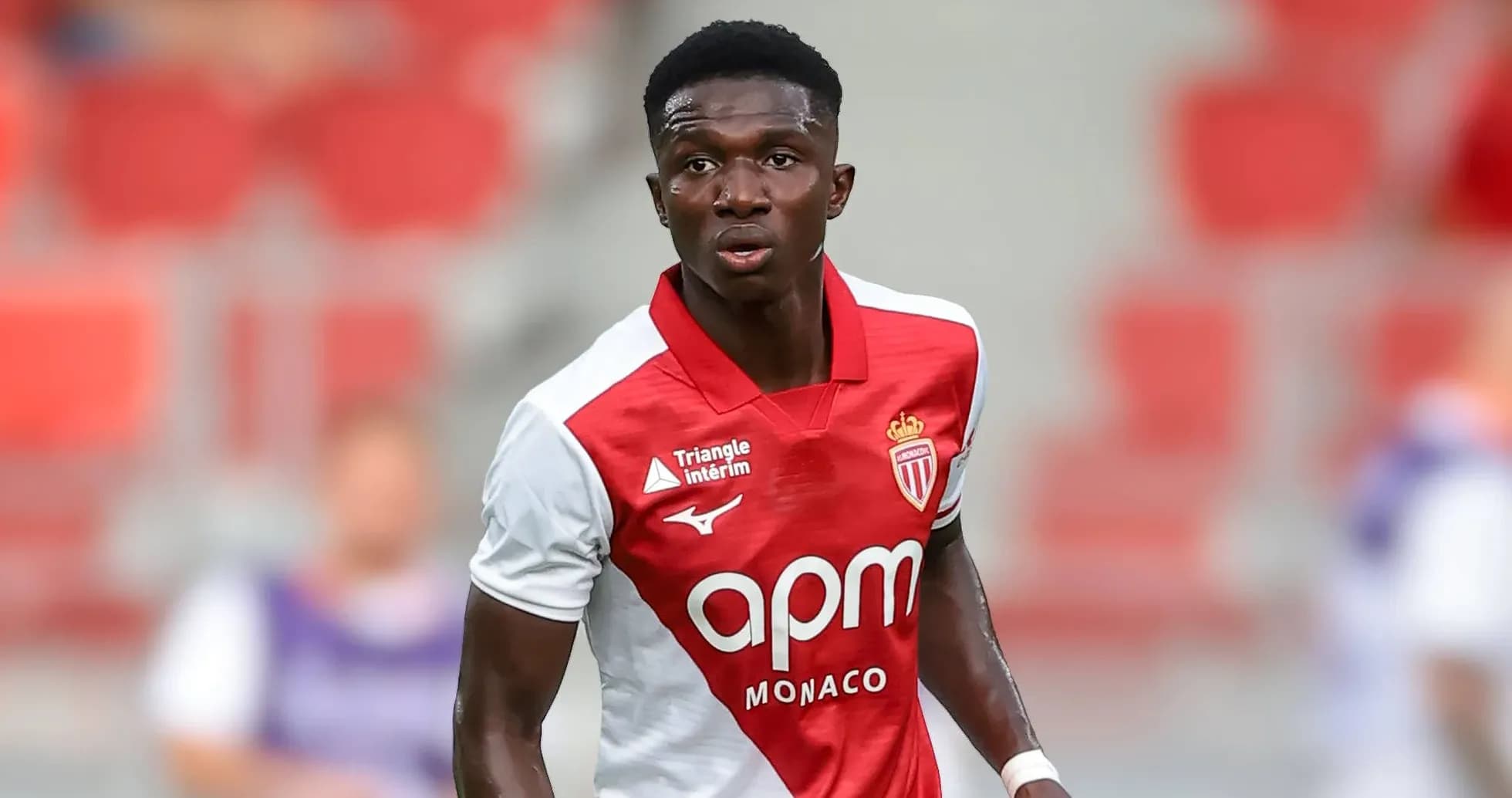 Jugador de AS Monaco en acción en el campo Jugador de AS Monaco en acción en el campo