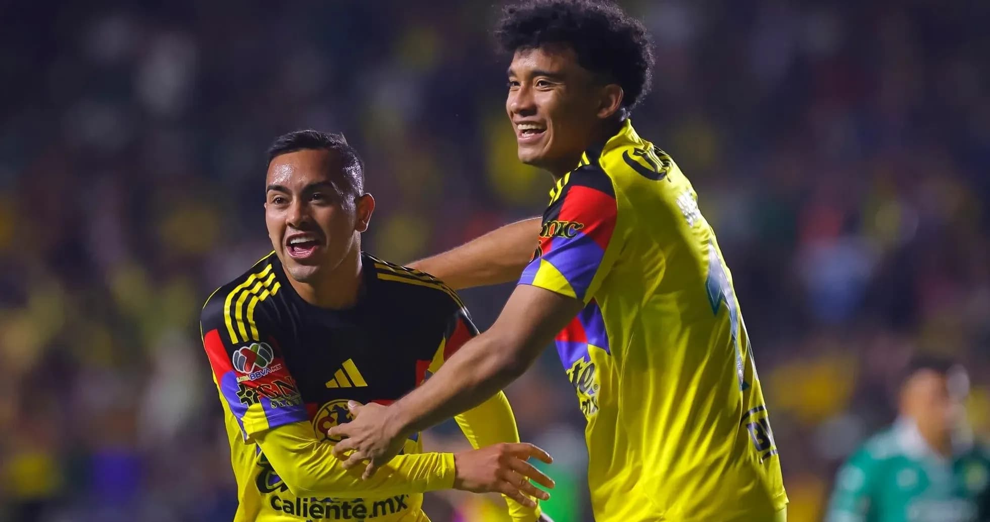 Jugadores del Club América celebrando un gol Jugadores del Club América celebrando un gol