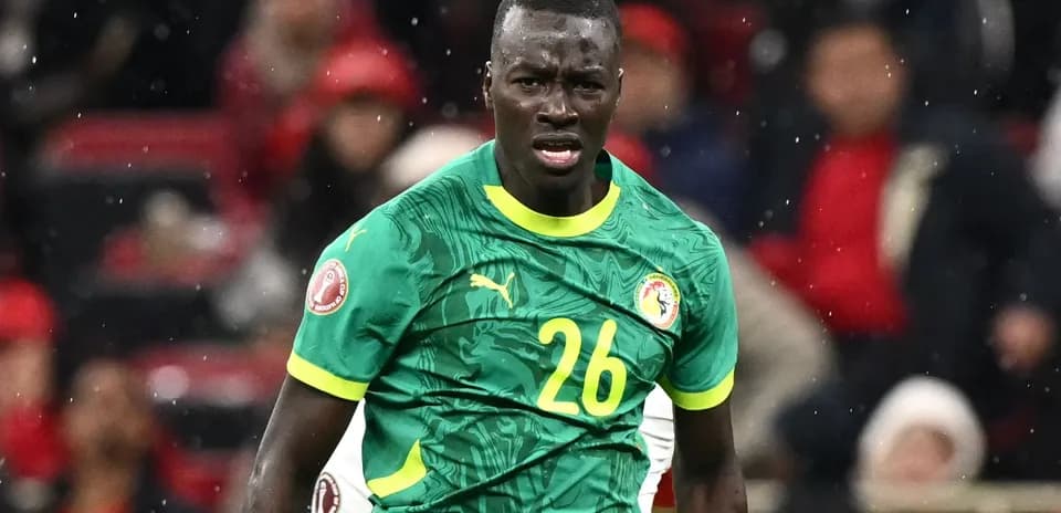 Jugador de Senegal en acción durante un partido Jugador de Senegal en acción durante un partido