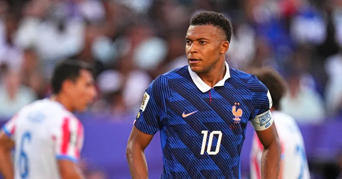 Kylian Mbappé en partido con la selección de Francia Kylian Mbappé en partido con la selección de Francia