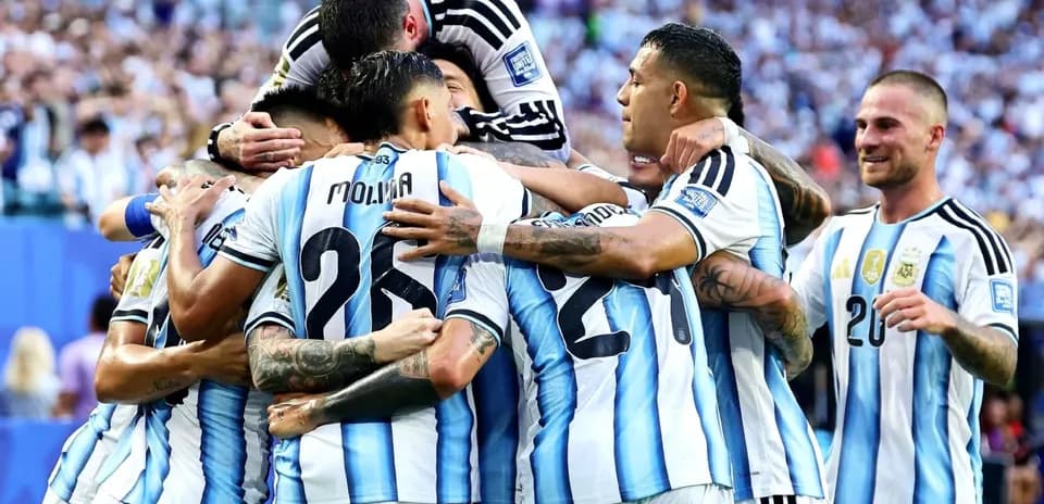 Jugadores de Argentina celebrando un gol Jugadores de Argentina celebrando un gol