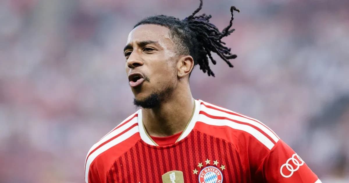 Jugador de Bayern Múnich celebrando un gol Jugador de Bayern Múnich celebrando un gol