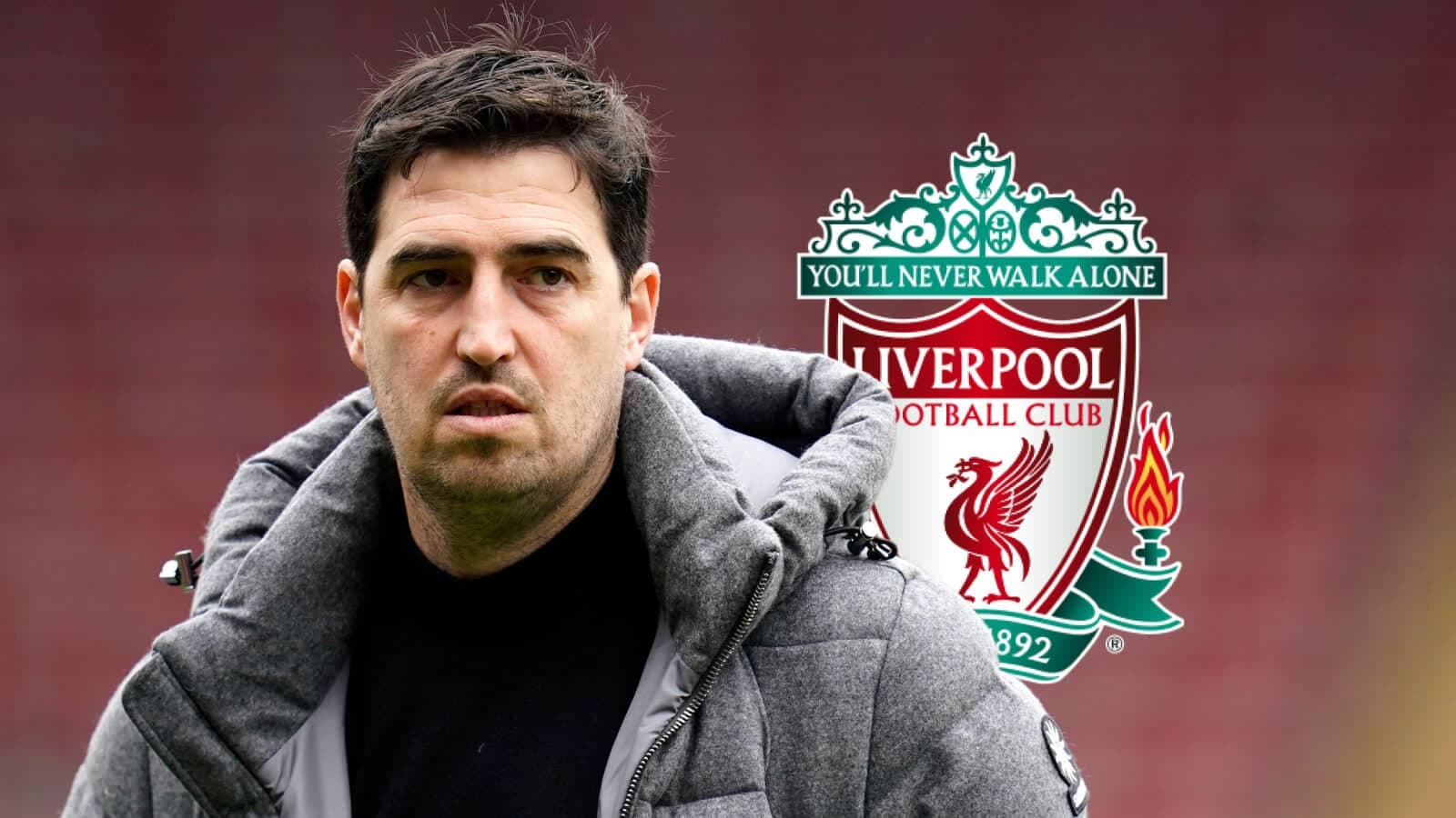 Entrenador con logo de Liverpool de fondo Entrenador con logo de Liverpool de fondo