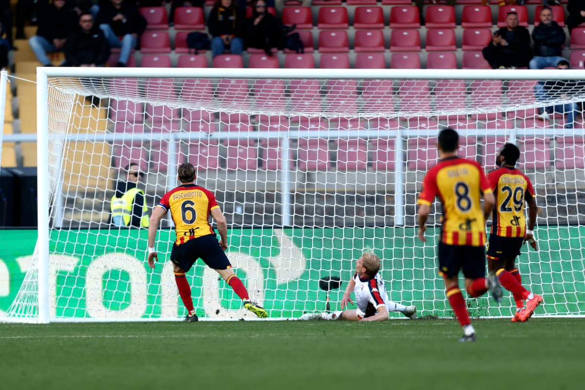 Gol de Lecce contra Genoa en el partido Gol de Lecce contra Genoa en el partido