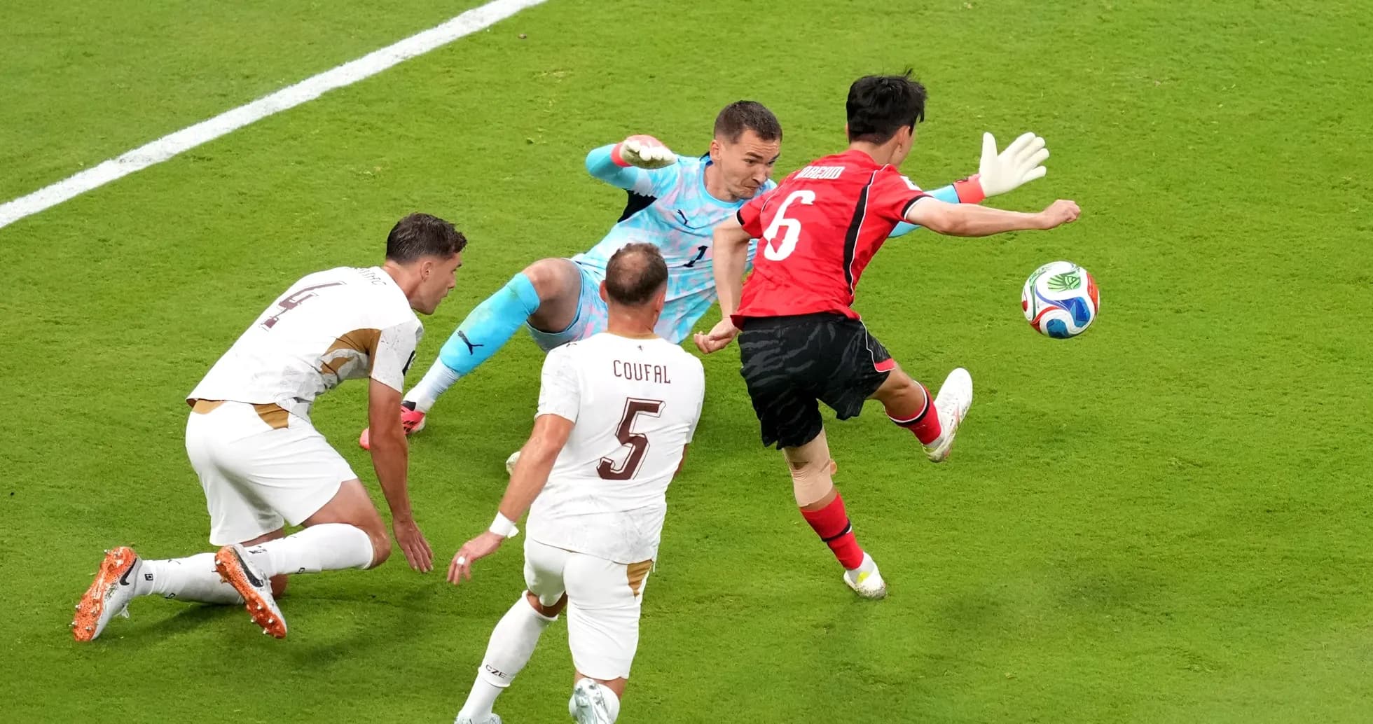 Acción del partido entre Corea del Sur y República Checa Acción del partido entre Corea del Sur y República Checa