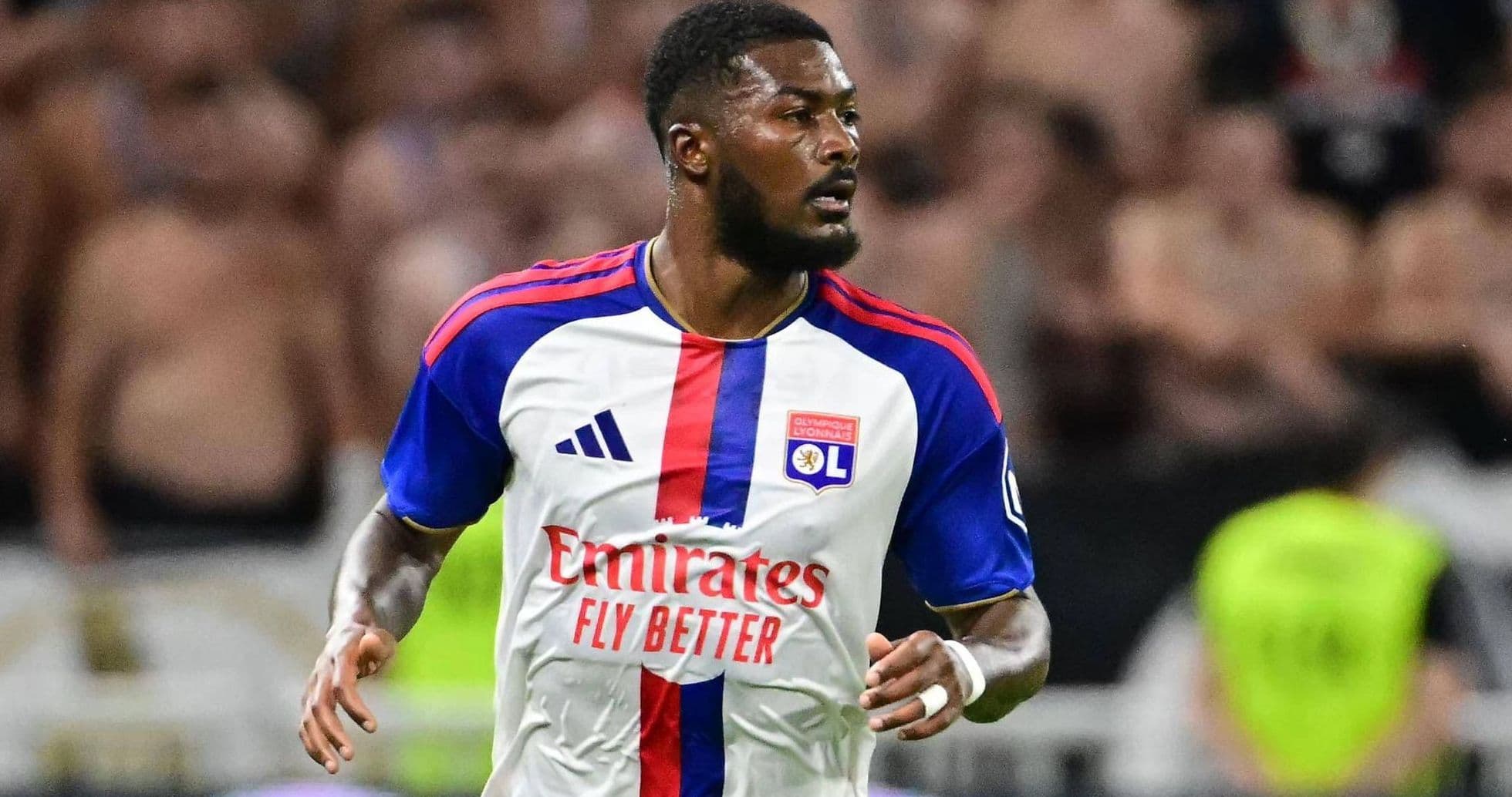 Ainsley Maitland-Niles regresa a la Premier League tras su fichaje definitivo por Everton desde Lyon Ainsley Maitland-Niles regresa a la Premier League tras su fichaje definitivo por Everton desde Lyon
