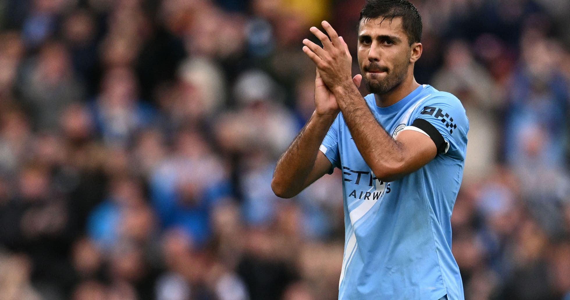 Rodri solicita permiso especial para faltar a entrenamientos en su posible salida del Manchester City hacia Barcelona Rodri solicita permiso especial para faltar a entrenamientos en su posible salida del Manchester City hacia Barcelona