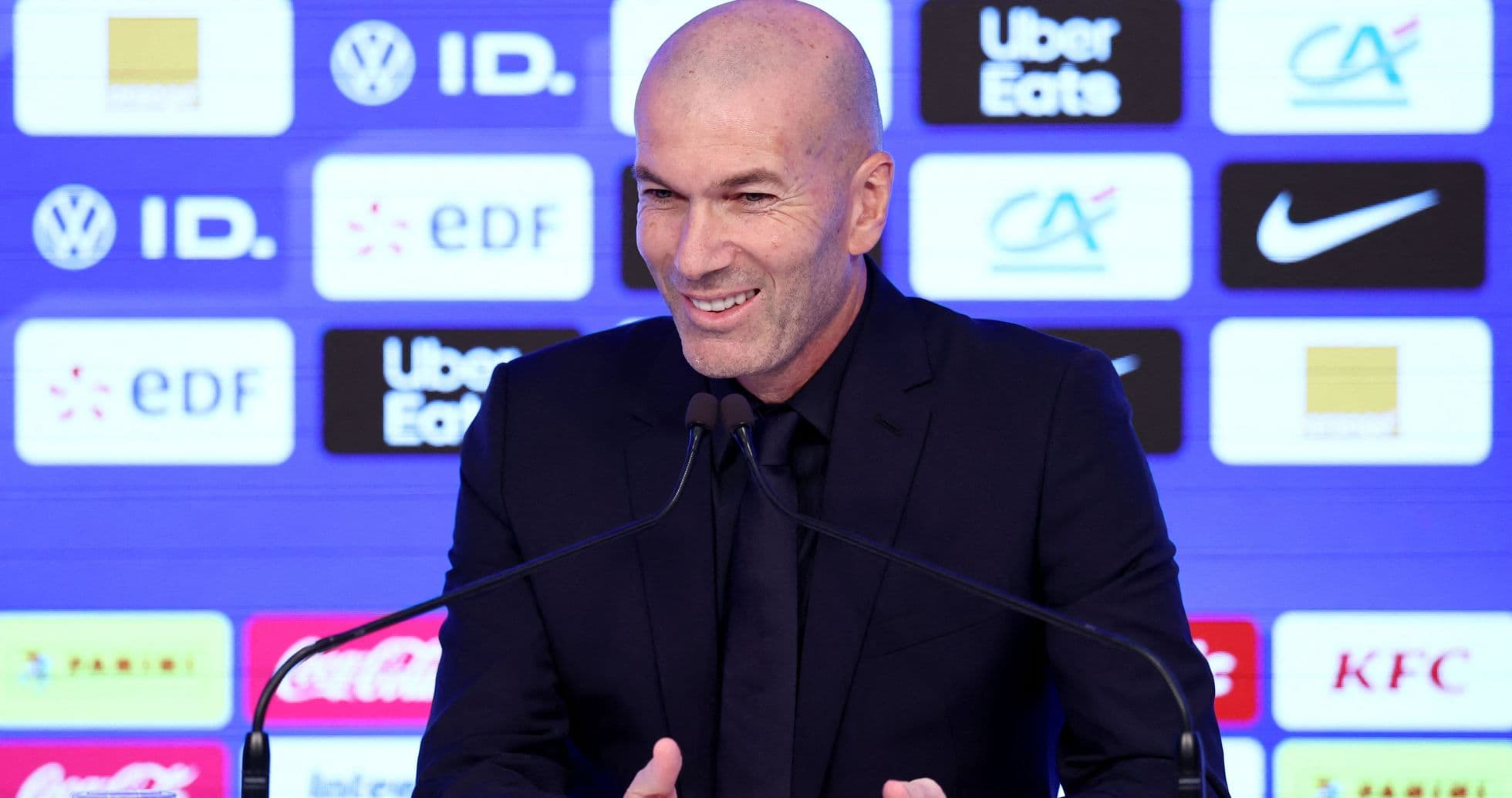Zinedine Zidane contará con un dispositivo de seguridad sin precedentes al asumir como seleccionador de Francia Zinedine Zidane contará con un dispositivo de seguridad sin precedentes al asumir como seleccionador de Francia