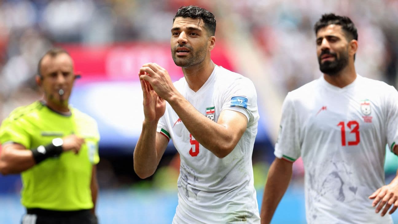 Análisis de VAR en el Mundial: ¿Por qué se anuló el gol de Irán? ¿Merecía Ngoy la tarjeta roja? Análisis de VAR en el Mundial: ¿Por qué se anuló el gol de Irán? ¿Merecía Ngoy la tarjeta roja?