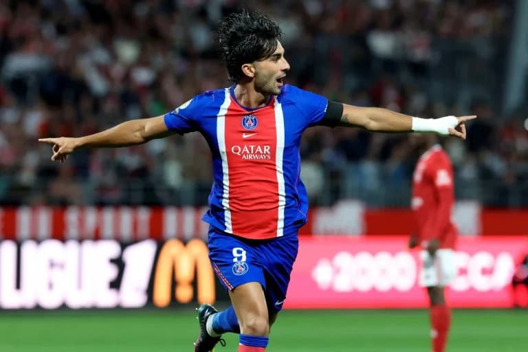 Ferran Torres impulsa la primera victoria del PSG en la Ligue 1 Ferran Torres impulsa la primera victoria del PSG en la Ligue 1